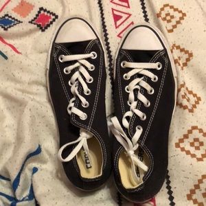 black converse
